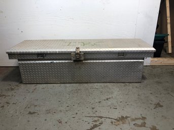 Diamond Plate Pickup Toobox