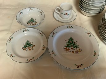 Ming Pao Woodland Christmas Dishes