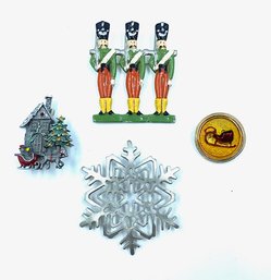Grouping Of 4 Vintage Metal Holiday/christmas Brooches