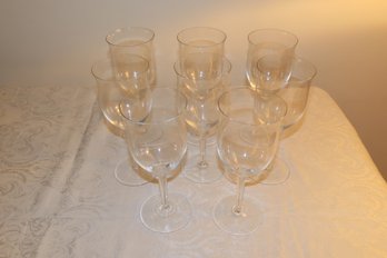 -Wine Glasses With Flared Edge  8 Count