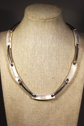 Fine Sterling Silver Carolee Sterling Silver Mother Of Pearl Necklace 18' Long