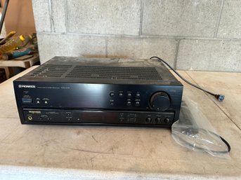 Pioneer VSX-305 Stereo Receiver With Remote