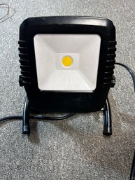 Very Bright LED Worklight     LP/cV2