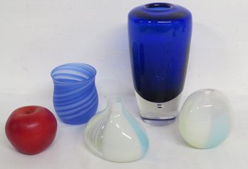 Mixed Lot Of Japanese Art Glass Including Quite Attractive Cobalt Vase W/controlled Bubble Base