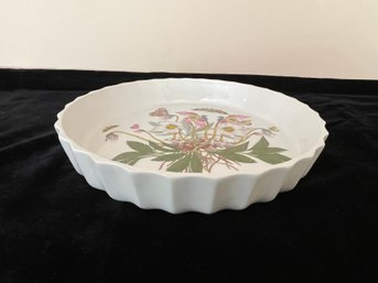 Portmeirion Botanic Garden Christmas Rose Butterflies Quiche Dish England