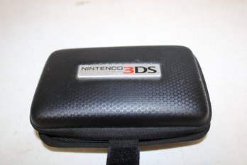 Nintendo 3DS With Charge And 5 Games Case