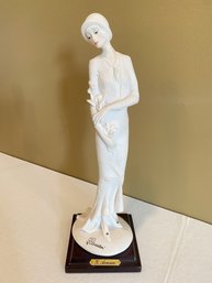 Giuseppe Armani Capodimonte Porcelain Figurine Signed - Florence Italy