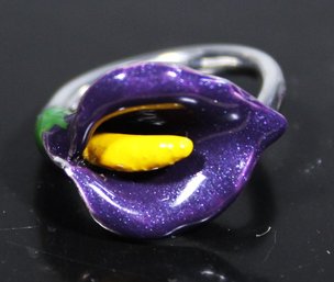 Contemporary Sterling Silver Italian Ring Having Purple Lily Form Size 7