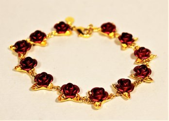 Gold Tone Vintage Bracelet Having Red Rose Links