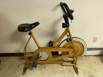 Roger & Wray's Schwinn DX 900 Exercise Bike