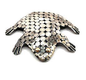 Amazing Vintage Sterling Silver Large Textured Frog With Vermeil Eyes Brooch/pin