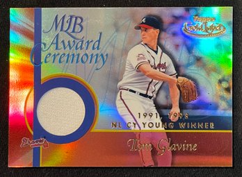 2001 Topps Gold Label Award Ceremony Tom Glavine Game Used Relic