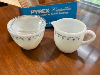 Pyrex Snowflake Blue Pattern Sugar & Creamer *NIB*