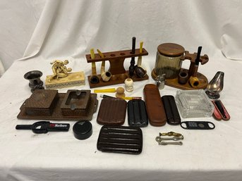 Tobacciana: Pipes, Cigarette Holders, Cigar Cases, Stands