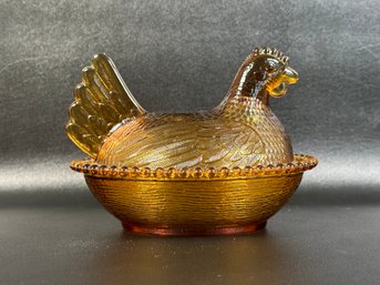 A Charming Vintage Mid-Century Hen-On-Nest By Indiana Glass