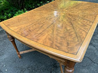 Vintage Berkey And Gay Dining Table - Stunning Wood Grain And Inlay Detail