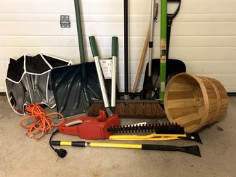 Yard & Garden Tools For Every Season