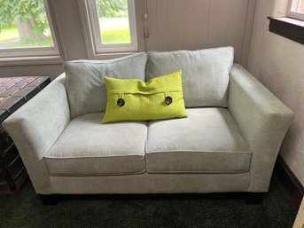 Grey Modern Loveseat With Accent Pillow