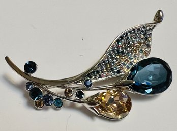 GORGEOUS SILVER TONE BLUE AND YELLOW RHINESTONE BROOCH/PENDANT