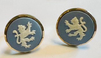 VINTAGE WEDGWOOD RAMPANT LION GOLD TONE CUFFLINKS