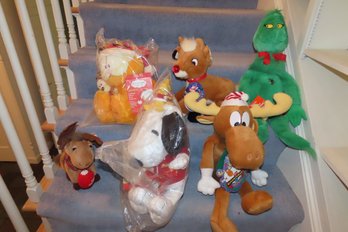 Christmas Themed Stuffed Animals Including Grinch, Bullwinkle, Snoopy, Garfield, Rudolph, Etc.