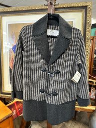 Unworn Janska Soft Gray Shawl Collar Toggle Coat Jacket Size S, Sophisticated Mountain Chic Style Made USA