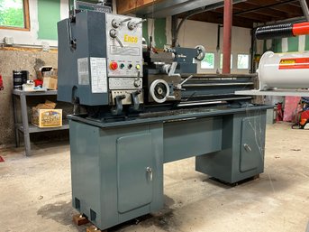 ENCO Bench Lathe With Accu-Rite Readout System