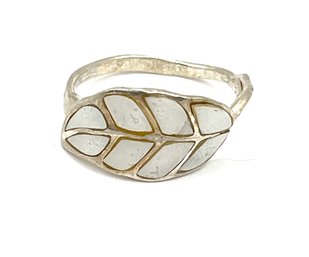 Vintage Sterling Silver White Inlay Leaf Ring, Size 6.5