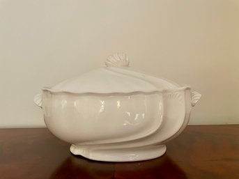 Antique T & R BOOTE Waterloo Potteries Soup Tureen, Made In England