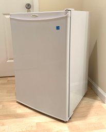 Danby Compact Refrigerator Model DAR440W