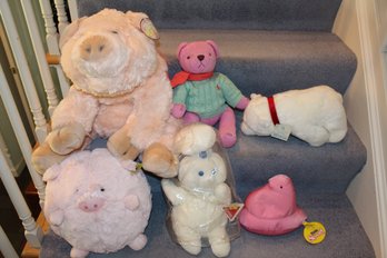Stuffed Animals! Pink Pigs, Doughboy And Peep