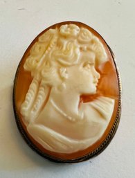 SMALL 800 SILVER CARVED SHELL CAMEO BROOCH/PENDANT