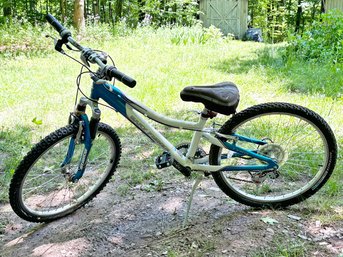 A Gary Fischer Tyro Kid's Bicycle