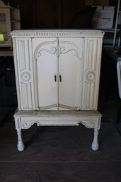 17x26x39 Antique White Cabinet