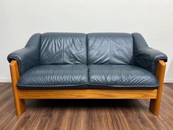 Fantastic Mid Century Modern Style Blue Leather Sofa By Ekornes