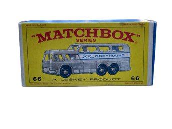 Vintage New In Box Original Packaging Matchbox #66 Greyhound Bus ORANGE TINT WINDOWS