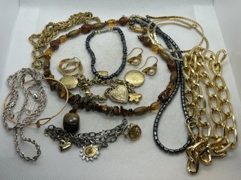 Mixed Vintage Jewelry Lot