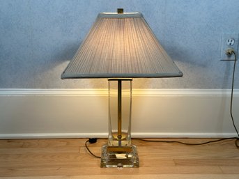 A Very Stylish, Fine Quality Vintage Table Lamp With A Heavy Crystal Body