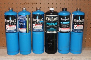 6 Propane Cylinders - Most Full, A Few 1/2