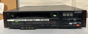 Sony Working Video Cassette Recorder Model No SLV-70HF Uniplex SW #1 Play Only SW #4 Made In Japan. RD - E3