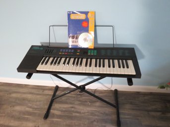 Yamaha PSR 6 Keyboard With Stand