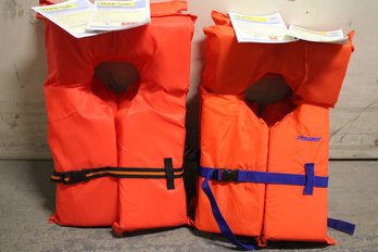 Lot Of Four Near - Shore Buoyant Type II Life Vests From Stearns & Kent Sporting Goods