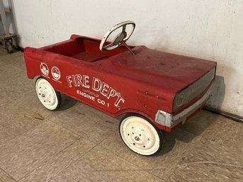 Early 60s Murray Fire Chief Peddle Car