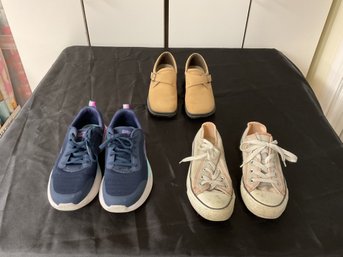 Lot Of 2 Sneakers, 1 Pair Of Shoes