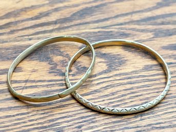 A Pair Of Vintage Gold Bangles
