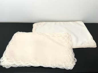 Two Sets Of Vintage Linen Placemats, 18 Pieces