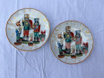 Williams Sonoma Set Of 2 Holiday Nutcracker Decorative Plates