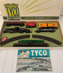 Vintage Tyco HO Electric Train Set, Complete Set In Box