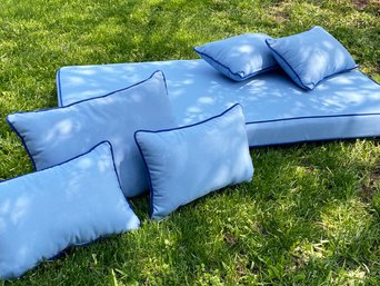 High Quality Cushions And Pillows