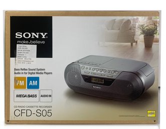 Vintage 2011 Sony CD Radio Cassette Recorder CFD-SO5 - New In Sealed Box